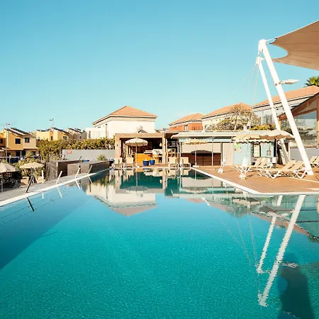 Cay Meloneras ホテル 3*